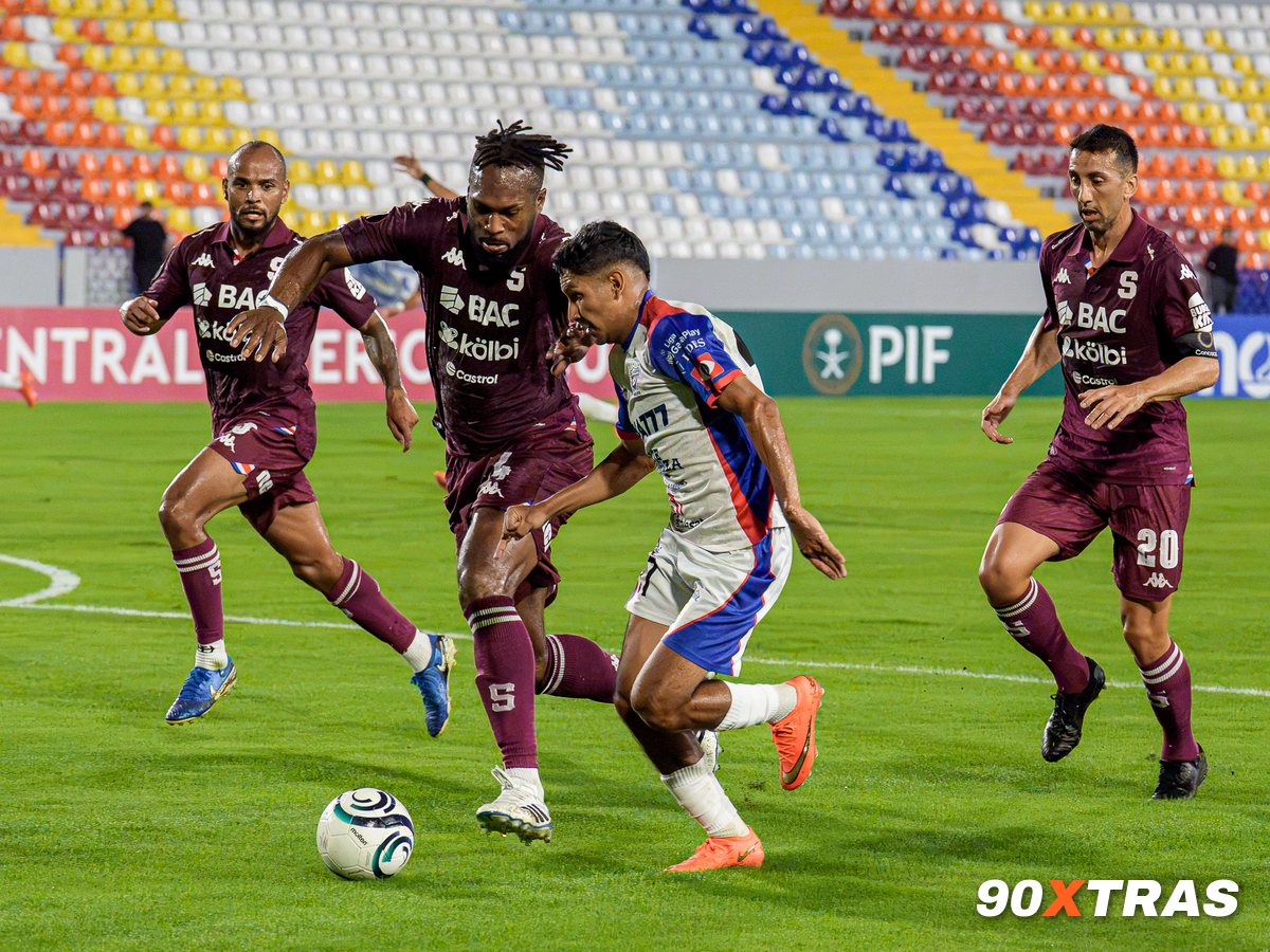 Firpo vs Saprissa, photo 26 of 44