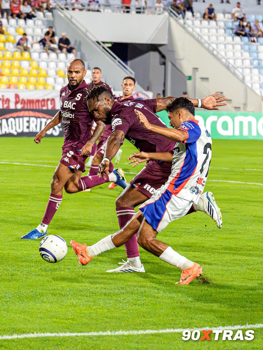 Firpo vs Saprissa, photo 27 of 44