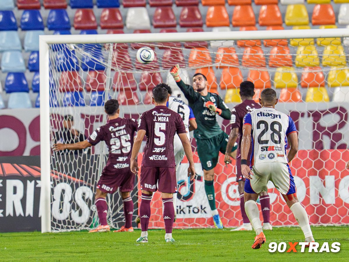 Firpo vs Saprissa, photo 38 of 44