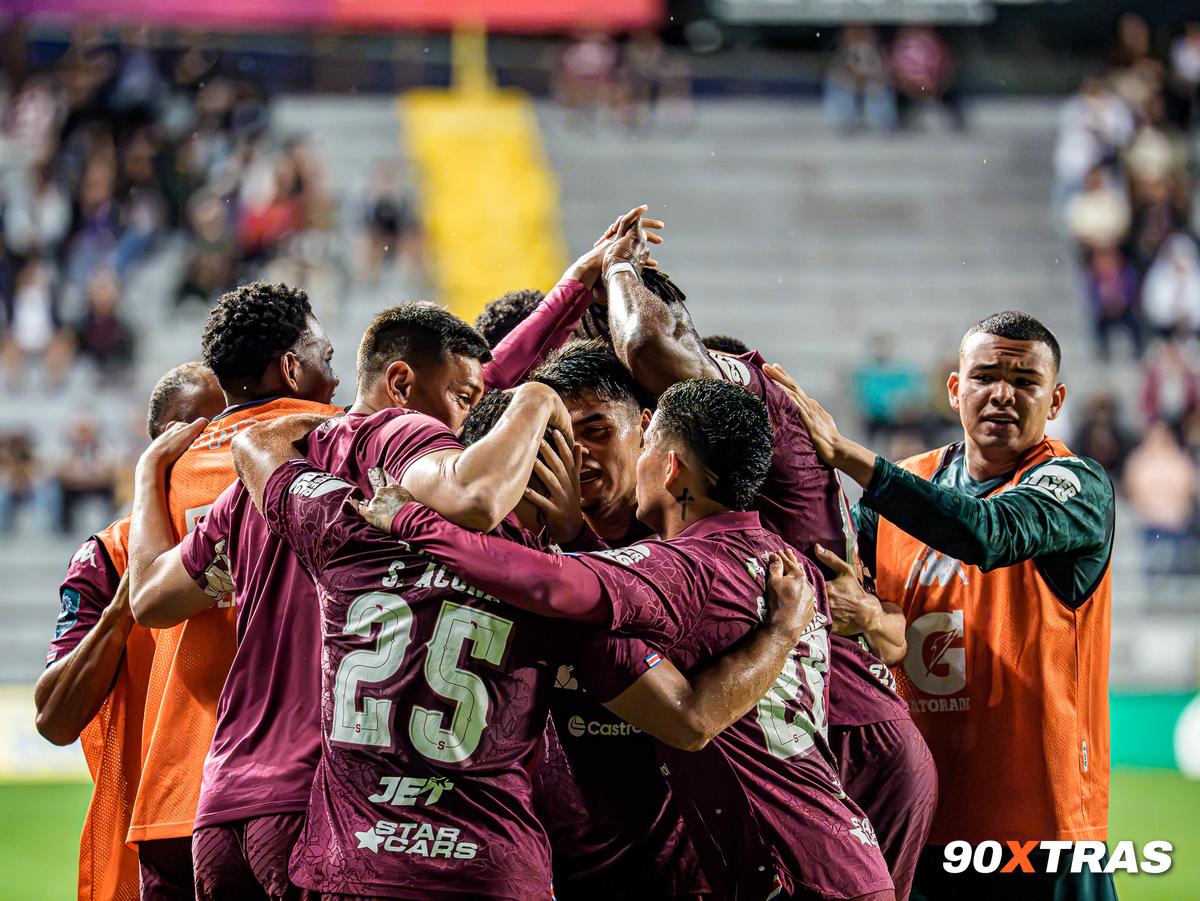 Saprissa vs Sporting FC, foto 12 de 46