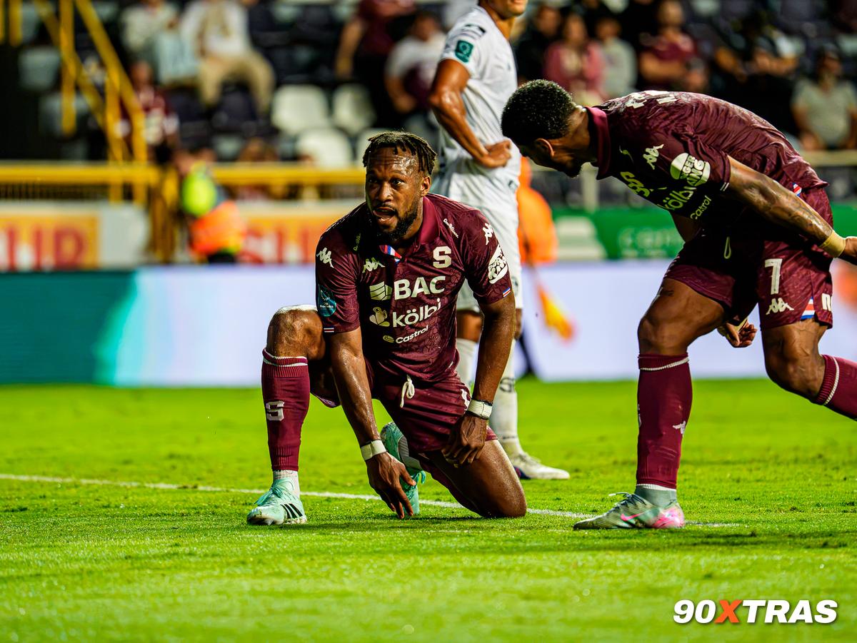 Saprissa vs Sporting FC, foto 32 de 46